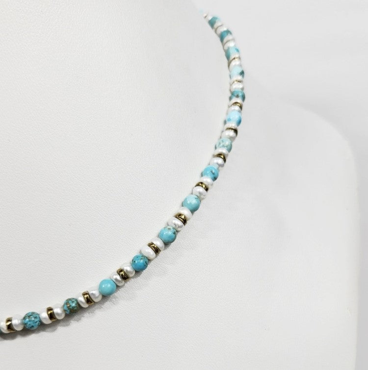 Mini Beaded Necklace with Pearls and Turquoise