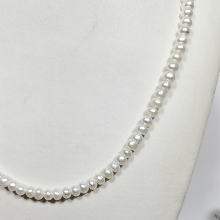 Button White Baroque Freashwater Pearl Necklace